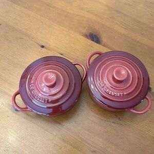 Set Of 2 LE CREUSET Mini Cocotte Petite Round Casserole With Lids fig purple